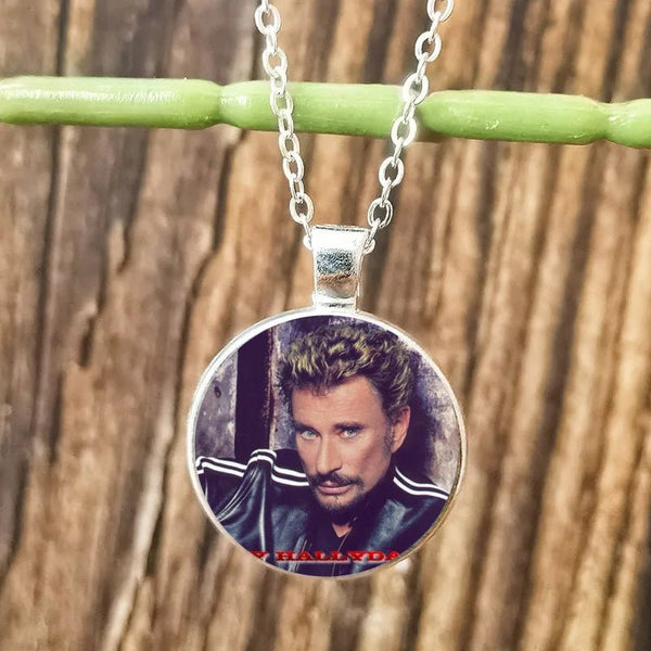 Collier pendentif Johnny Hallyday - Photo 15 modèles | Johnny Hallyday Fanclub