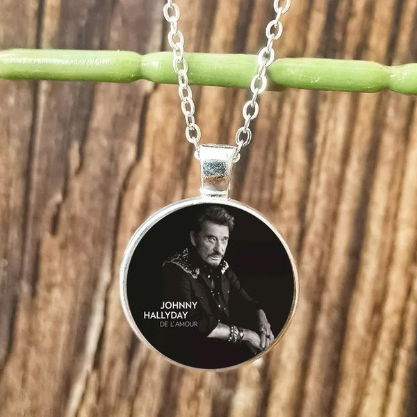 Collier pendentif Johnny Hallyday - Photo 15 modèles | Johnny Hallyday Fanclub